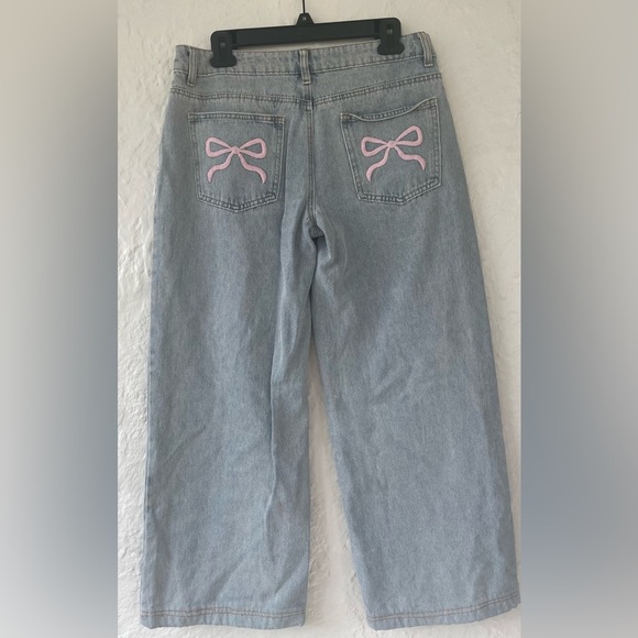 edikted PacSun light wash mid rise wide-leg jeans w/ pink bows; size M - Picture 6 of 7